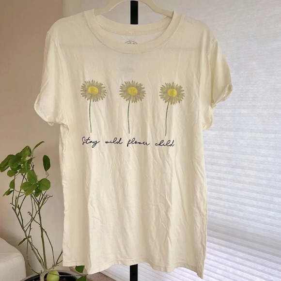 Project Karma Stay Wild Flower Child Graphic Tee Shirt Large NWT Boho Daisy - Picture 1 of 3